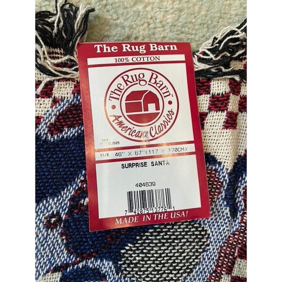 NWT The Rug Barn Throw Blanket Surprise Santa Claus DOG BITING Christmas 46x67 - Picture 2 of 6